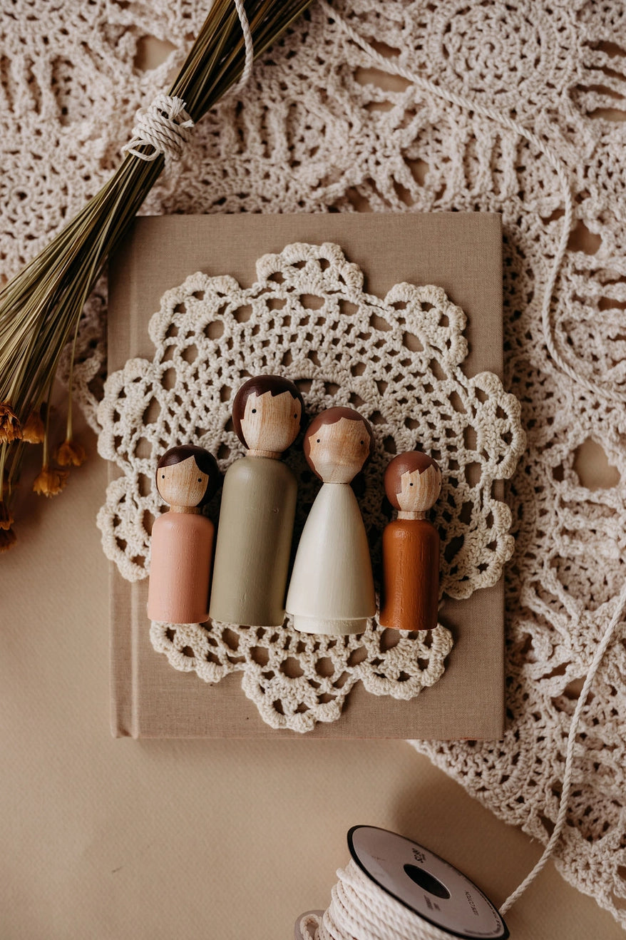 The Organic Family Wooden Peg Doll Set by Goose Grease