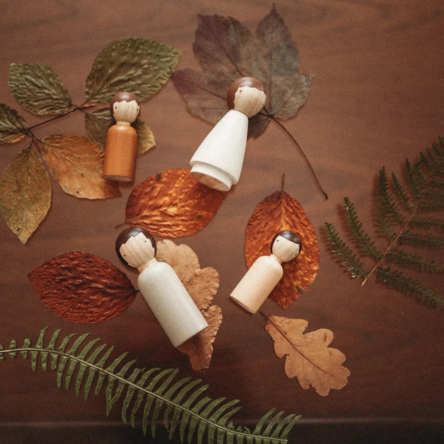 The Organic Family Wooden Peg Doll Set by Goose Grease