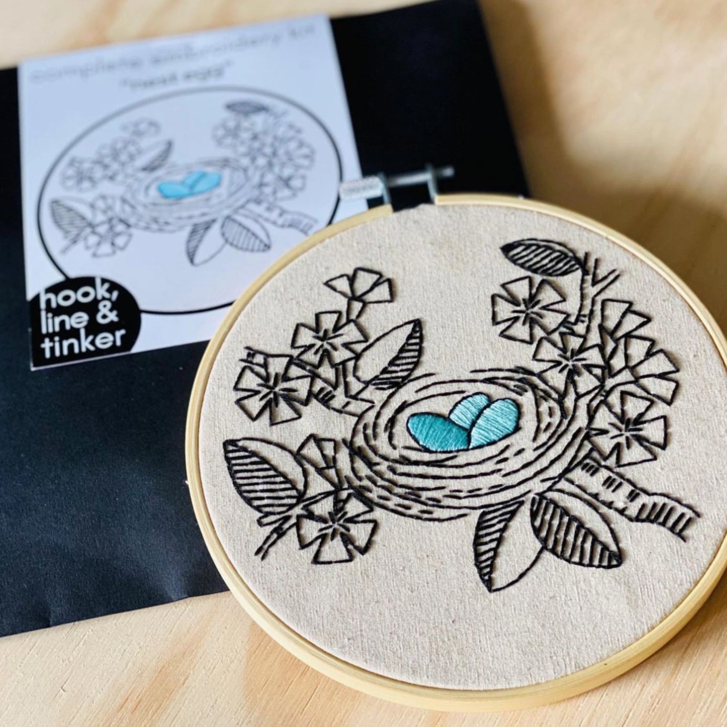 Nest Egg Complete Embroidery Kit, Beginner Level - Alder & Alouette