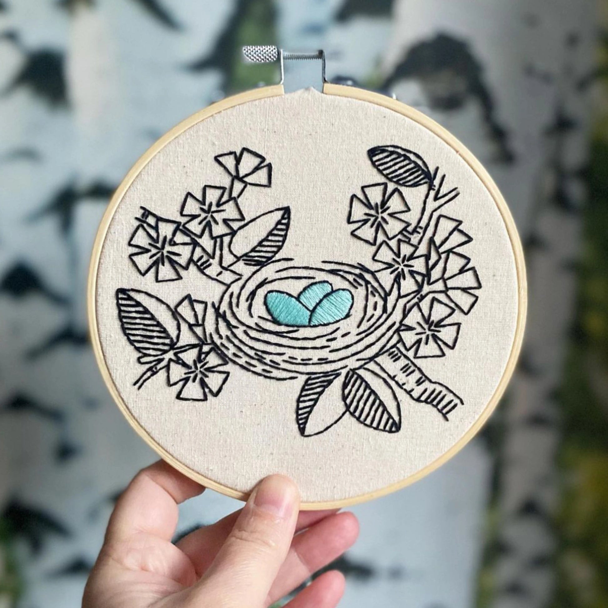 Nest Egg Complete Embroidery Kit, Beginner Level - Alder & Alouette