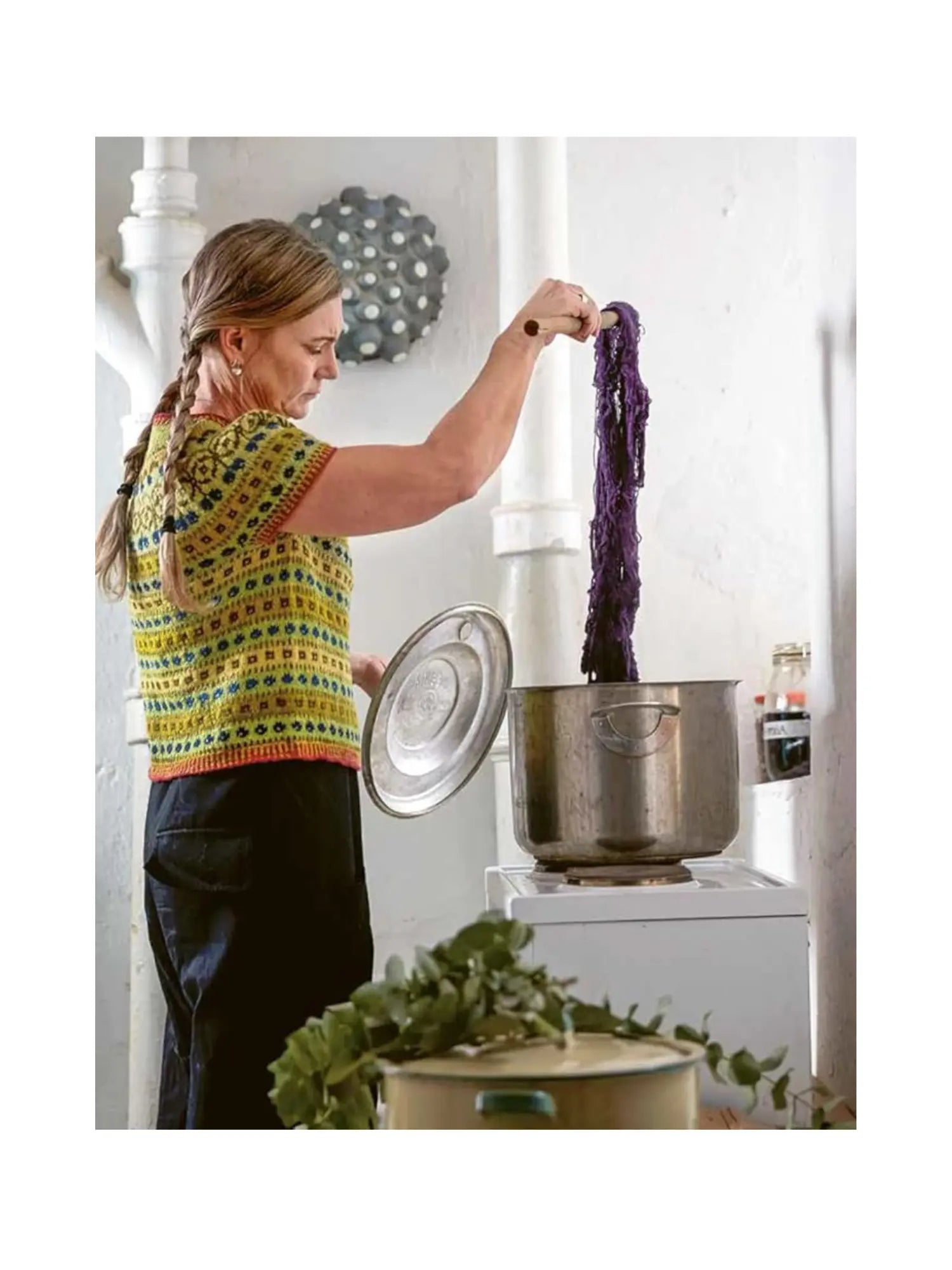 Natural Yarn Dyes: Vibrant Dye Recipes for Yarn - Alder & Alouette