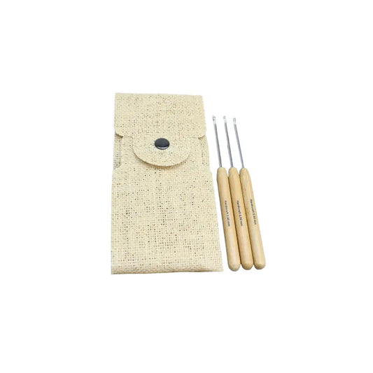 Bamboo handle aluminum crochet hook set with 2.0, 2.5, and 3.0 mm hooks and natural burlap storage pouch