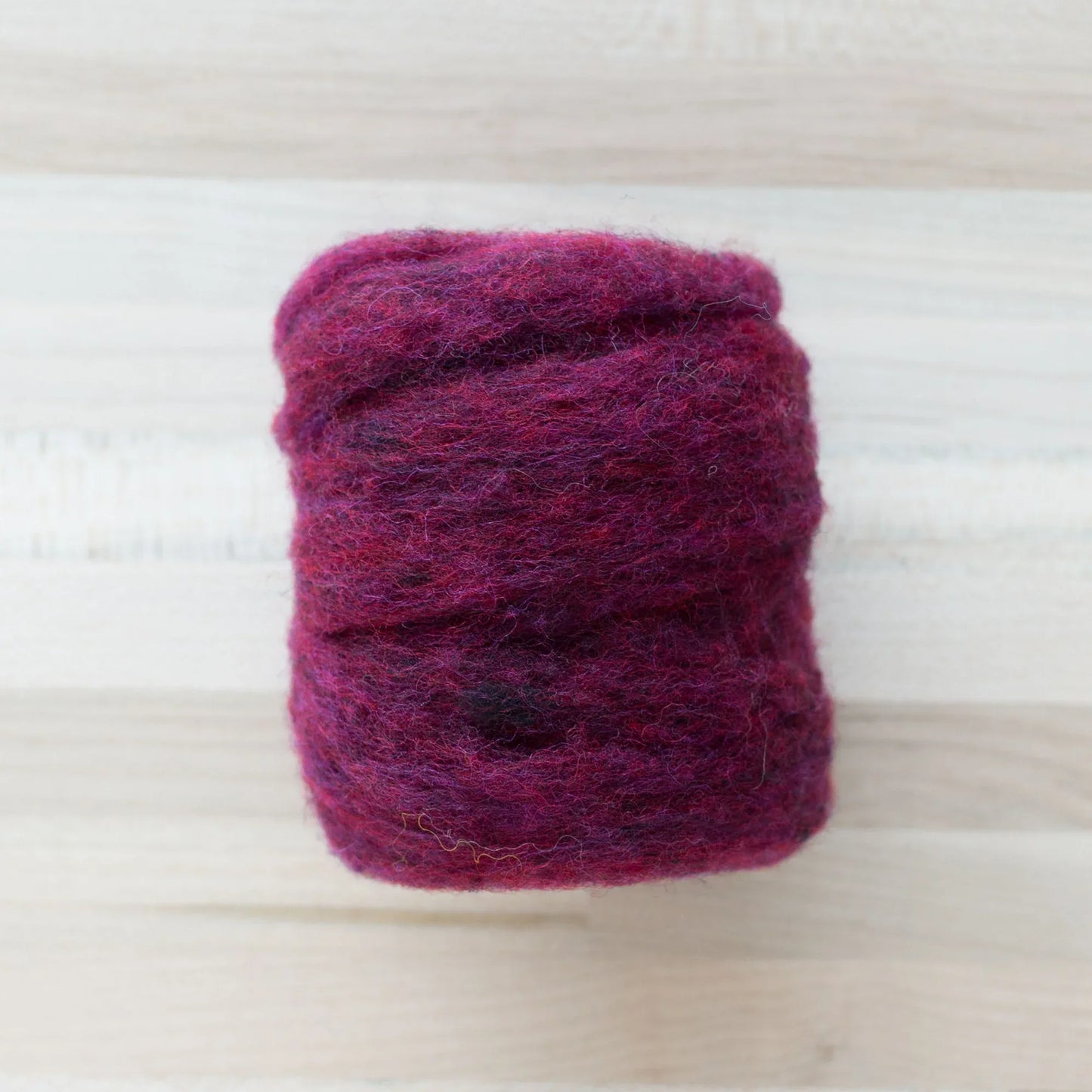 Felter’s Fleece Merino-Suffolk Mix for Dry and Wet Felting in Beet