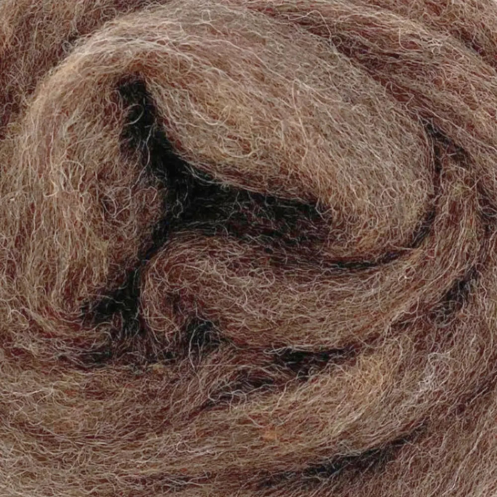 Close up of Corriedale wool sliver in bear