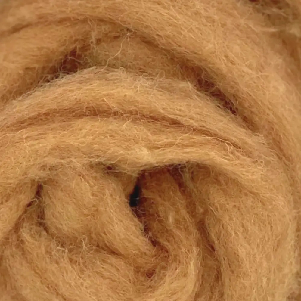 close-up of Corriedale wool silver in sienna