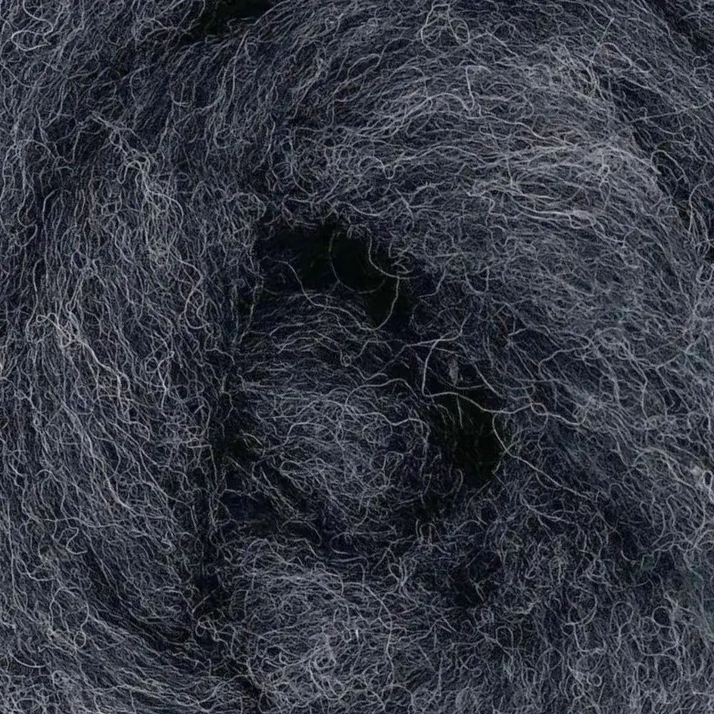 close-up of Corridale wool sliver in windstorm