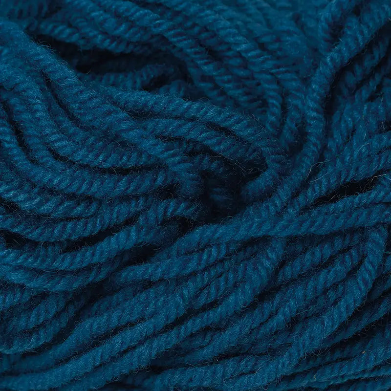 Organic plant-dyed Wool Yarn in dark blue close up