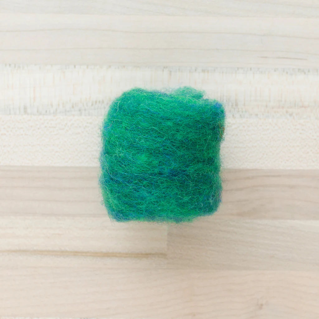 Felter’s Multi-tonal Fleece Merino-Suffolk Mix for Dry and Wet Felting in Emerald Green