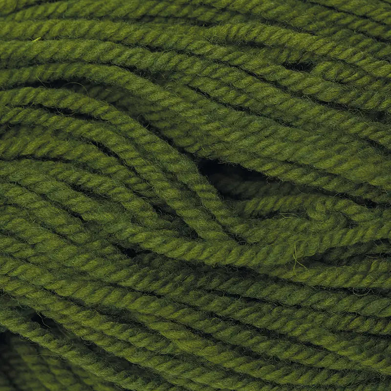 Organic plant-dyed Wool Yarn in forest green close up