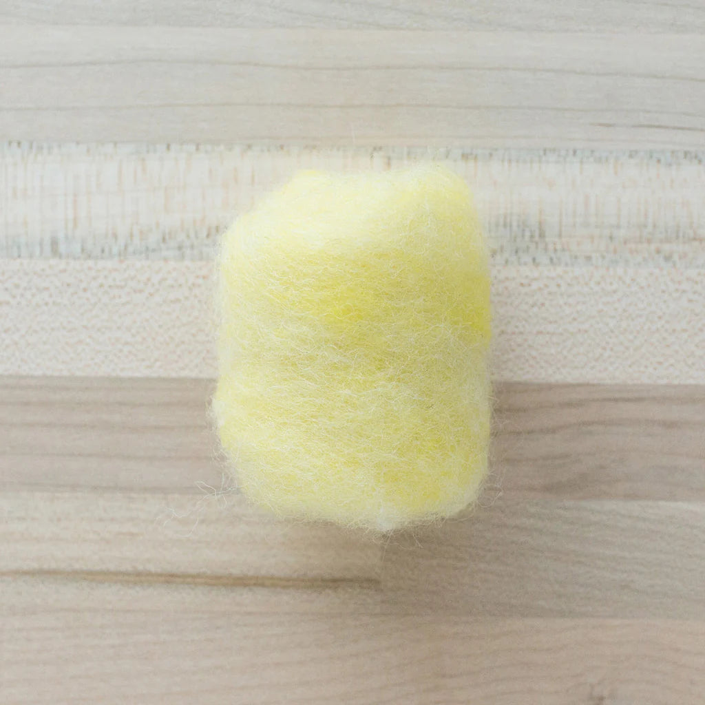 Felter’s Multi-tonal Fleece Merino-Suffolk Mix for Dry and Wet Felting in Lemon Tart Yellow
