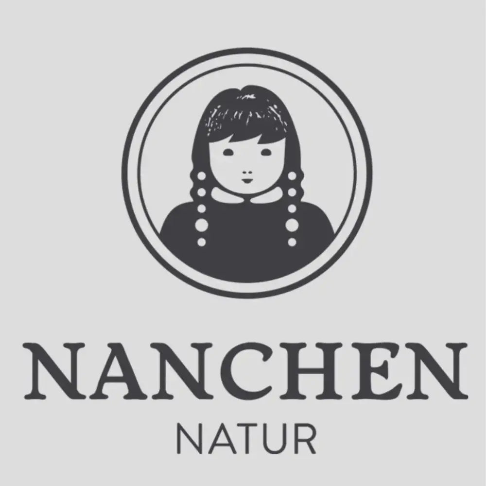 Logo of Nanchen Natur with a circular emblem featuring a stylized illustration of a girl on a gray background.