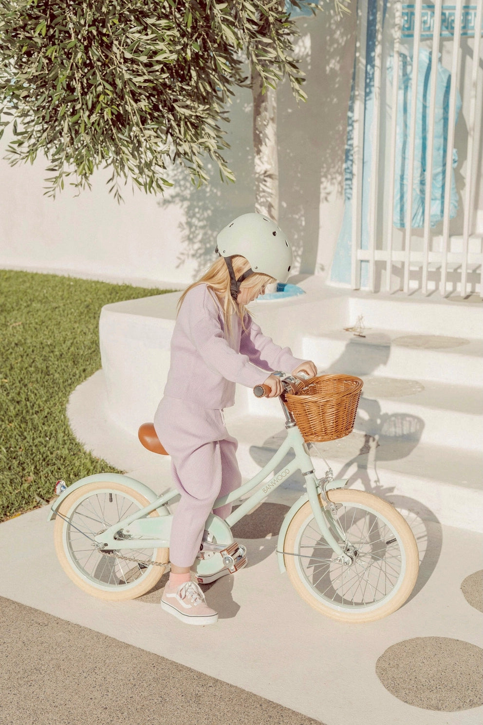 First Pedal Bike for Kids – Banwood Classic Bicycle