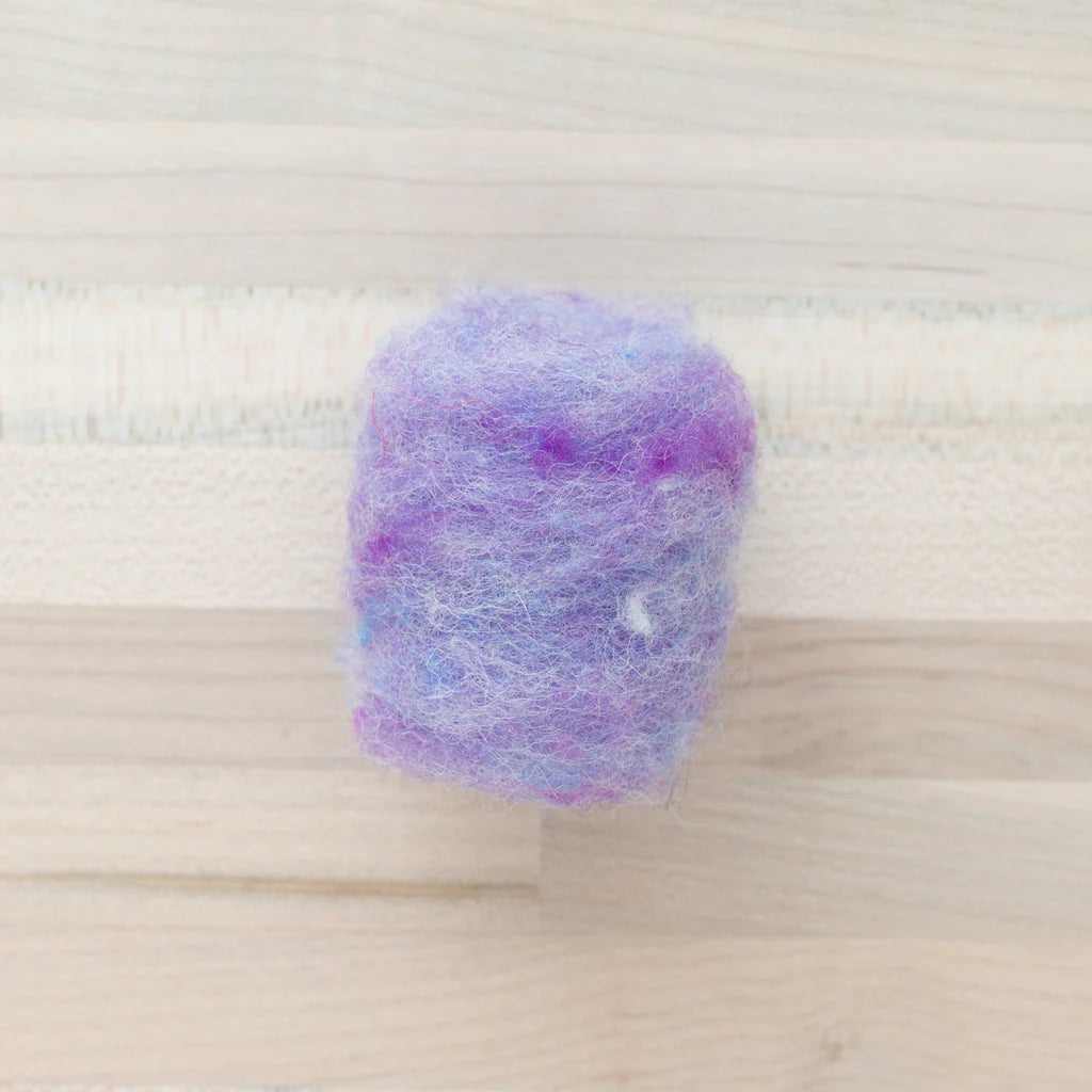 Felter’s Fleece Merino-Suffolk Mix for Dry and Wet Felting in Perriwinkle