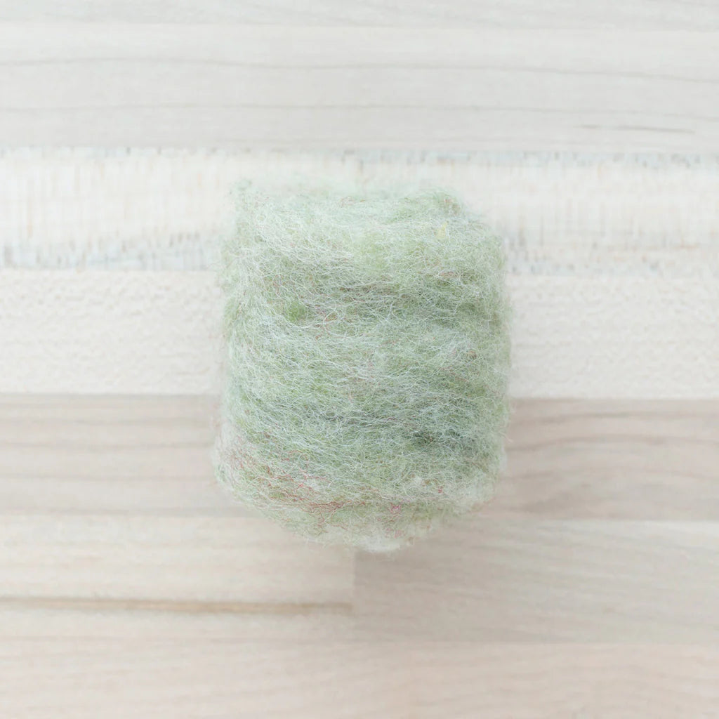 Felter’s Multi-tonal Fleece Merino-Suffolk Mix for Dry and Wet Felting in Saguero Cactus Green