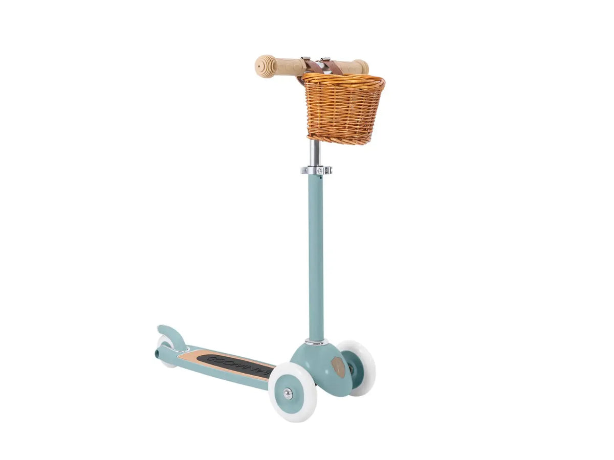 Teal three wheeled Banwood scooter set at an angle on a white background
