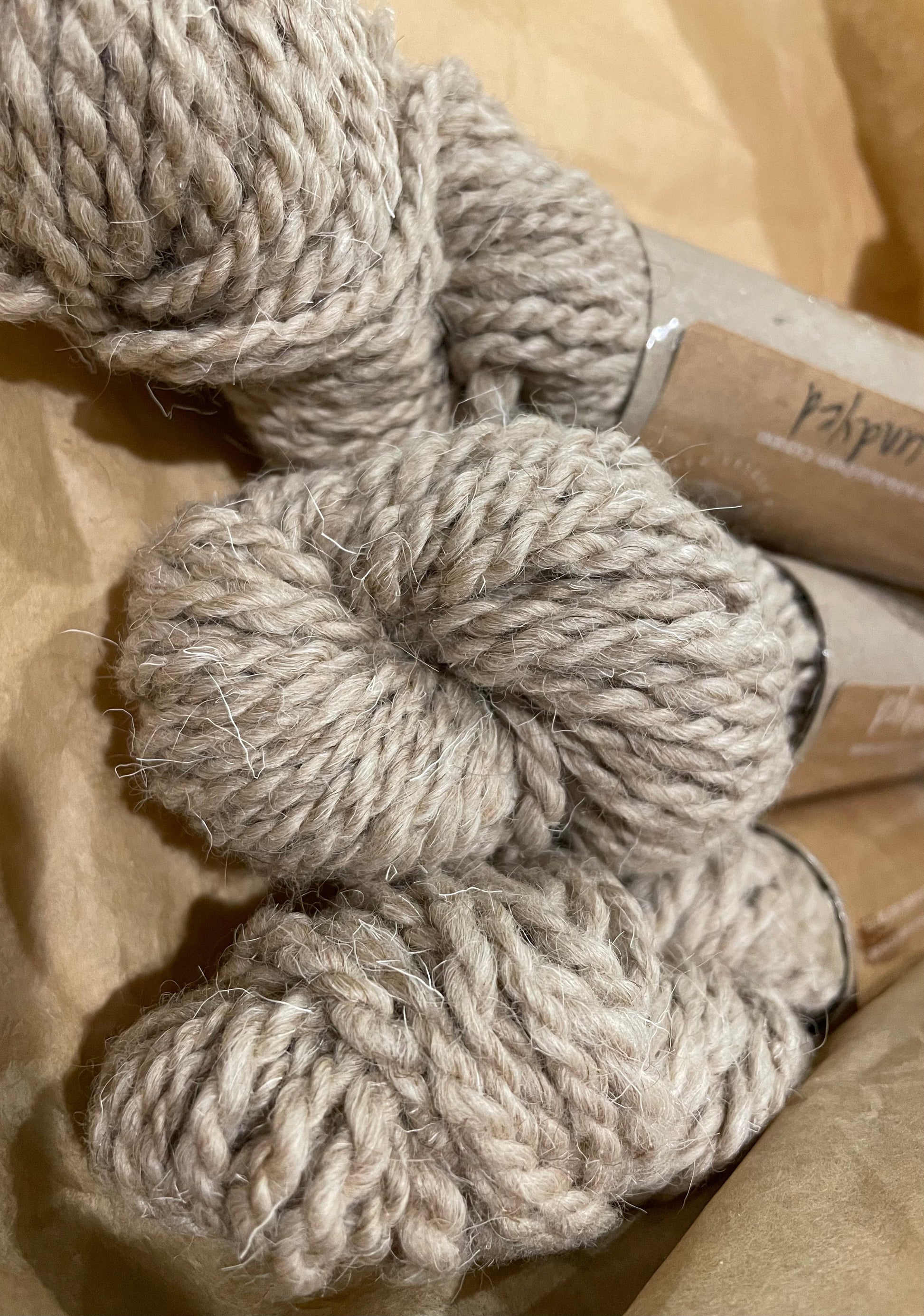 Undyed Tapestry Wool Yarn, Ready for Dyes - Alder & Alouette
