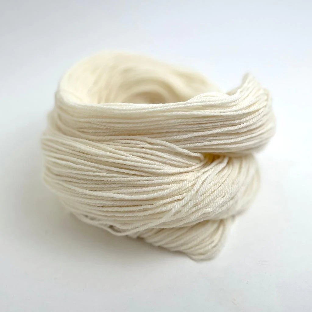 Undyed Yarn Ready to Dye sport weight Targhee Sheep's Wool close up view