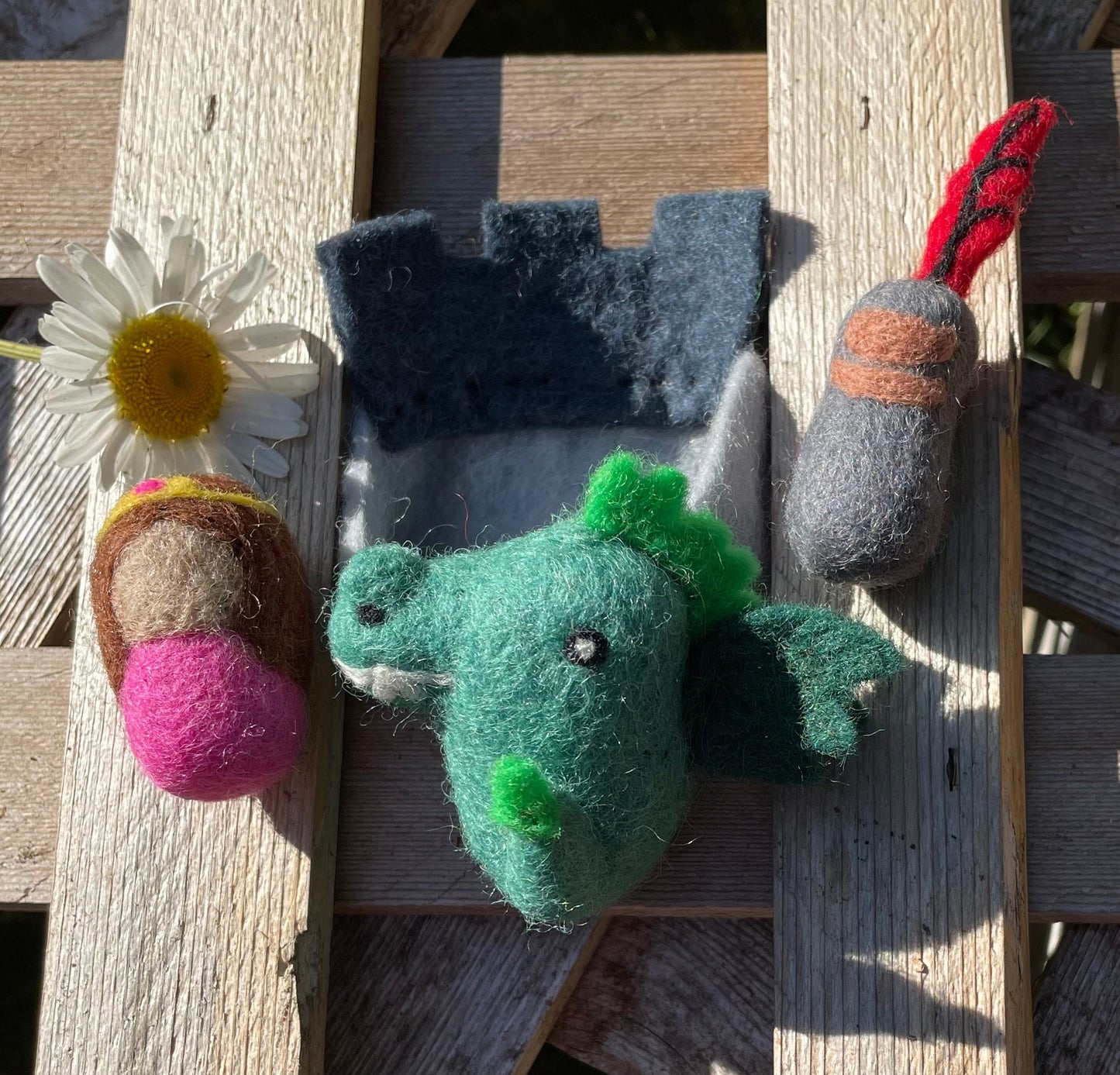 Fairy Tales Storytelling Props - Castle & Dragon