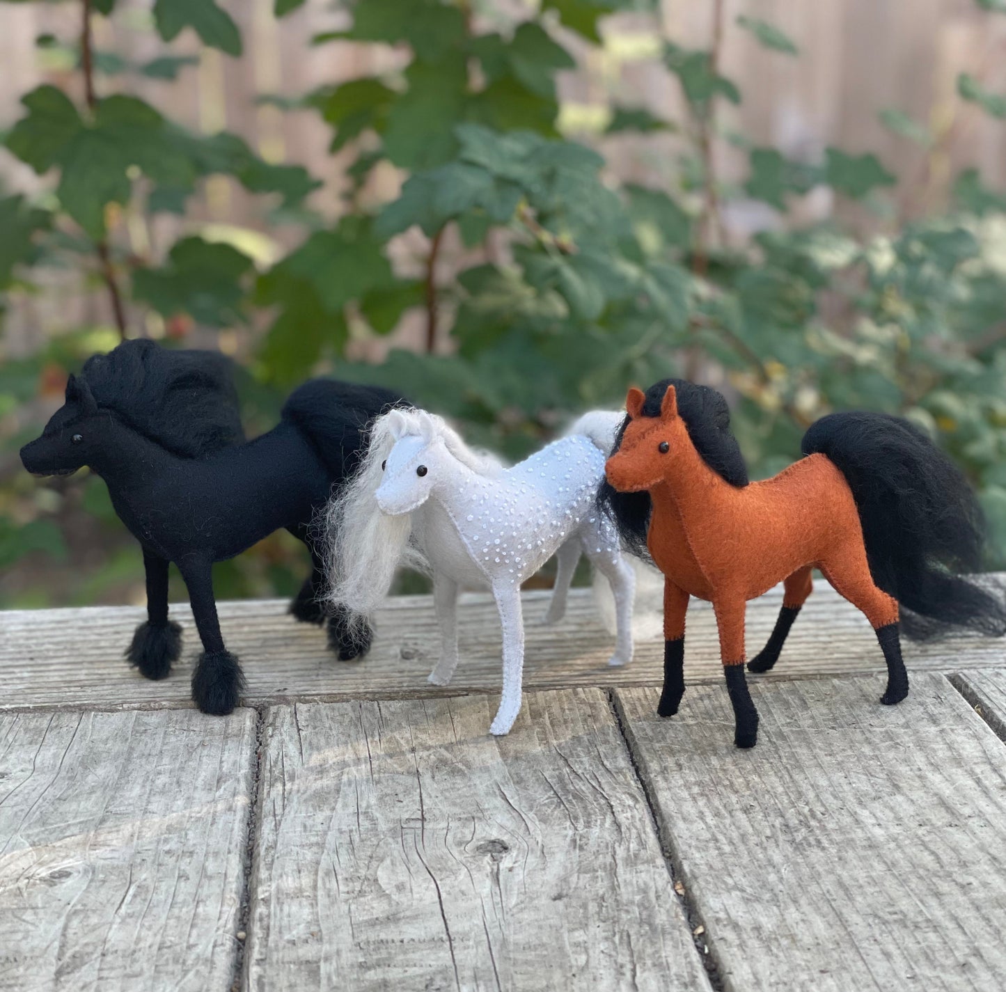 Lexi Christian Designs, Merino Wool Horse Craft Kit - Alder & Alouette