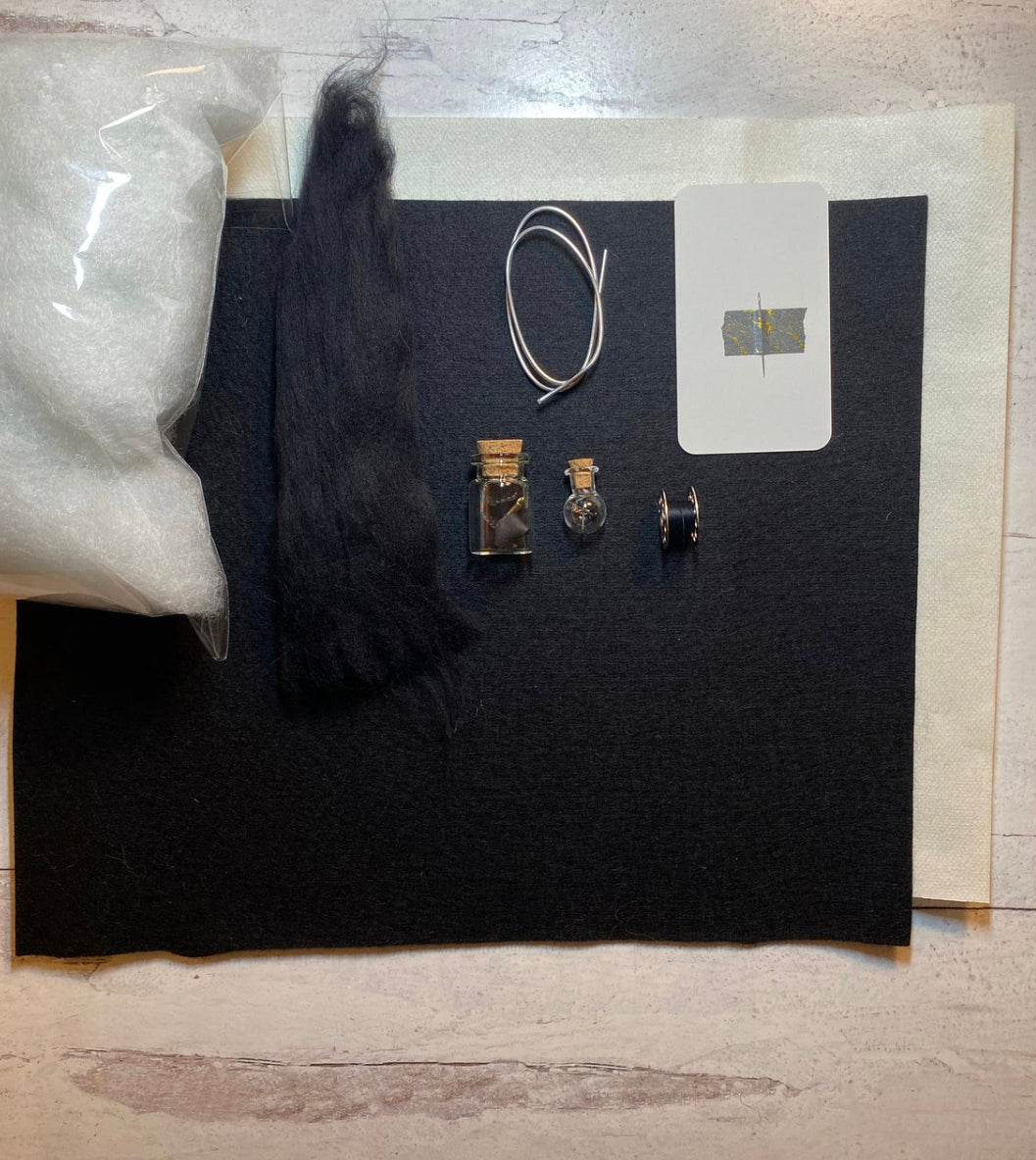 Lexi Christian Designs, Merino Wool Horse Craft Kit - Alder & Alouette